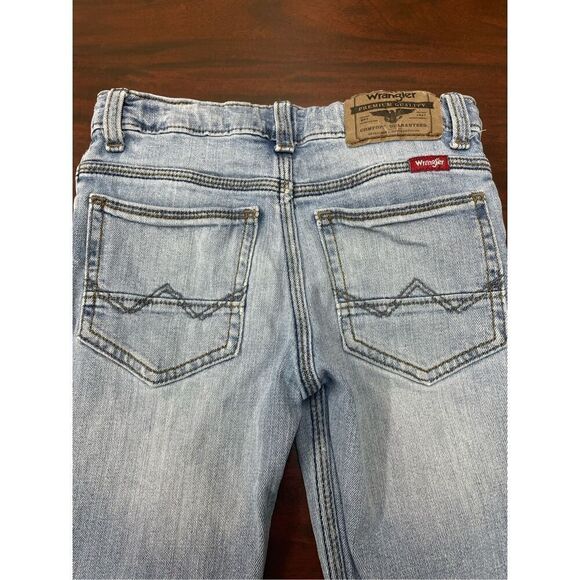 Wrangler Boys Regular Taper Denim Jeans Size 6 Regular - Picture 5 of 9